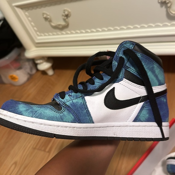 🩵Air Jordan Tie Dye - Picture 3 of 8